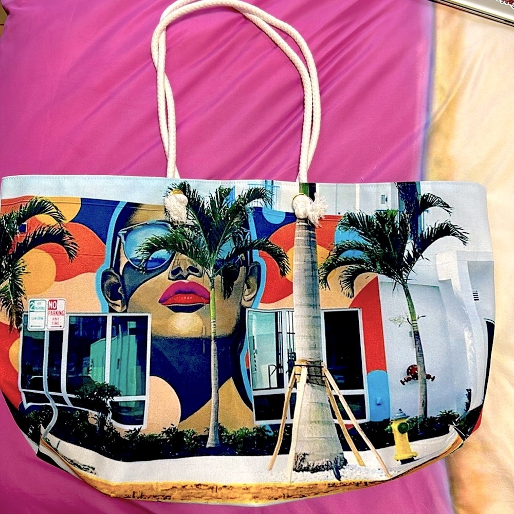 Weekender Tote bag.  Chic for the beach or shopping.